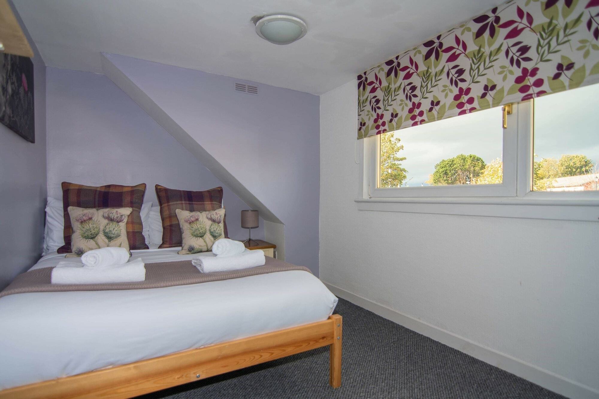 WELLS STREET COTTAGE INVERNESS BOOK 3STAR IN INVERNESS