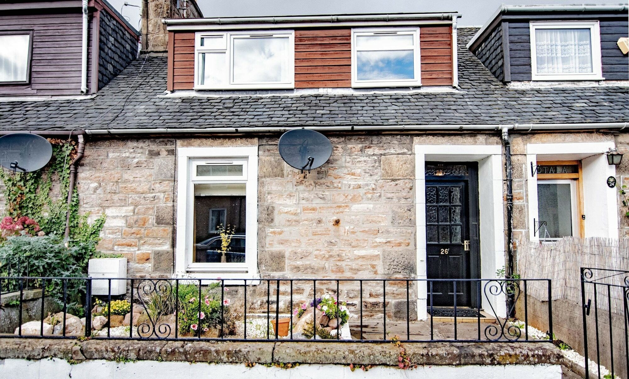 WELLS STREET COTTAGE INVERNESS BOOK 3STAR IN INVERNESS